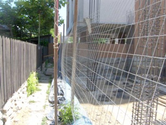 Soveja, bulevardul betoanelor: se construieşte încă un bloc